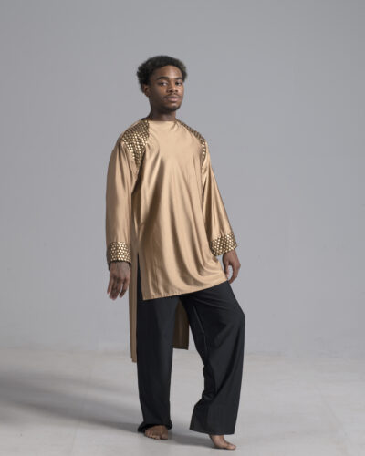(a) Men's asymmetric top with embellishment
